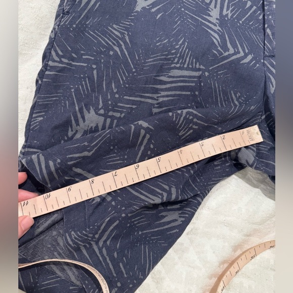 Vince Griffith Slim Fit Palm Print All Hemp Shorts in Coastal - Picture 8 of 8